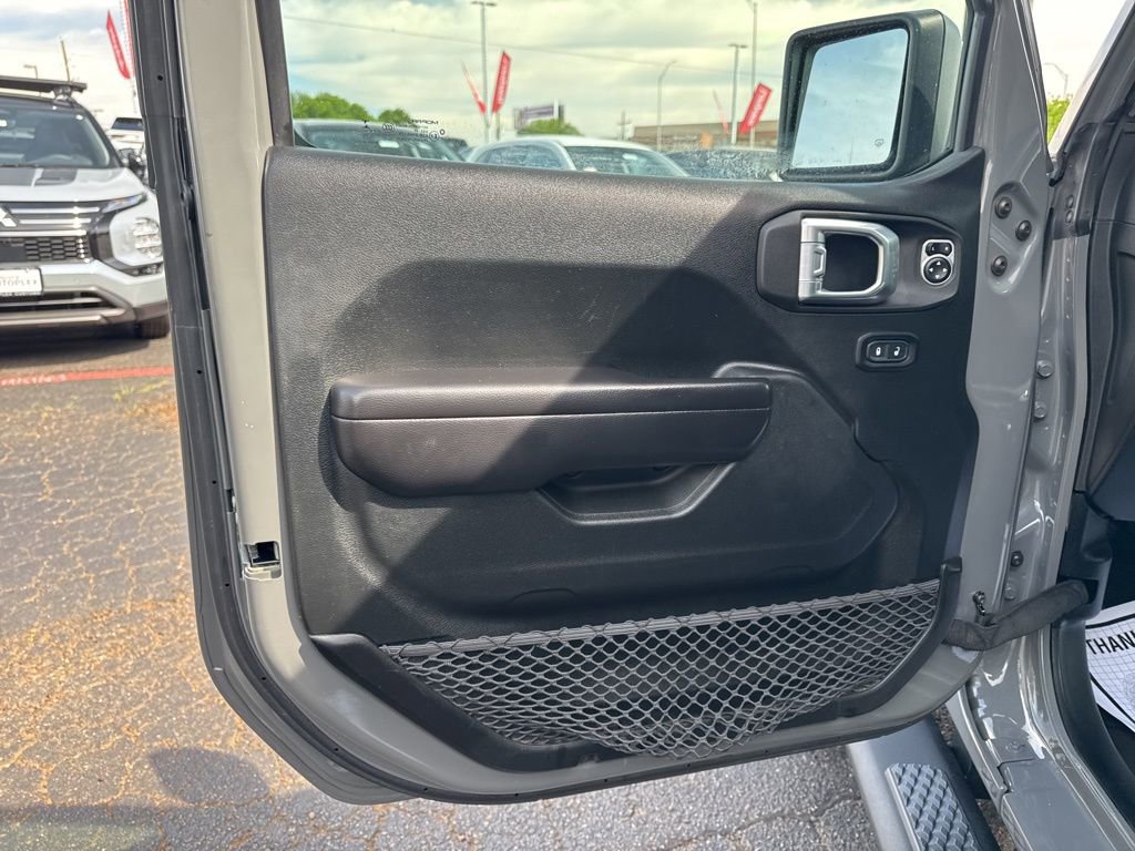 Used 2021 Jeep Gladiator Sport AWD/4WD image 10