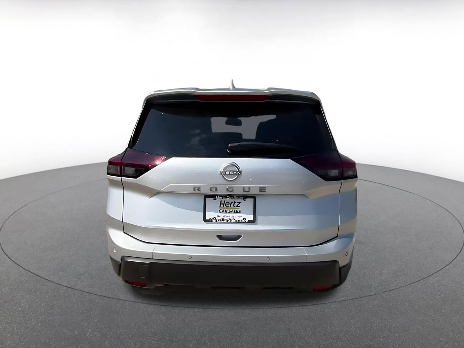 Used 2025 Nissan Rogue SV FWD image 12