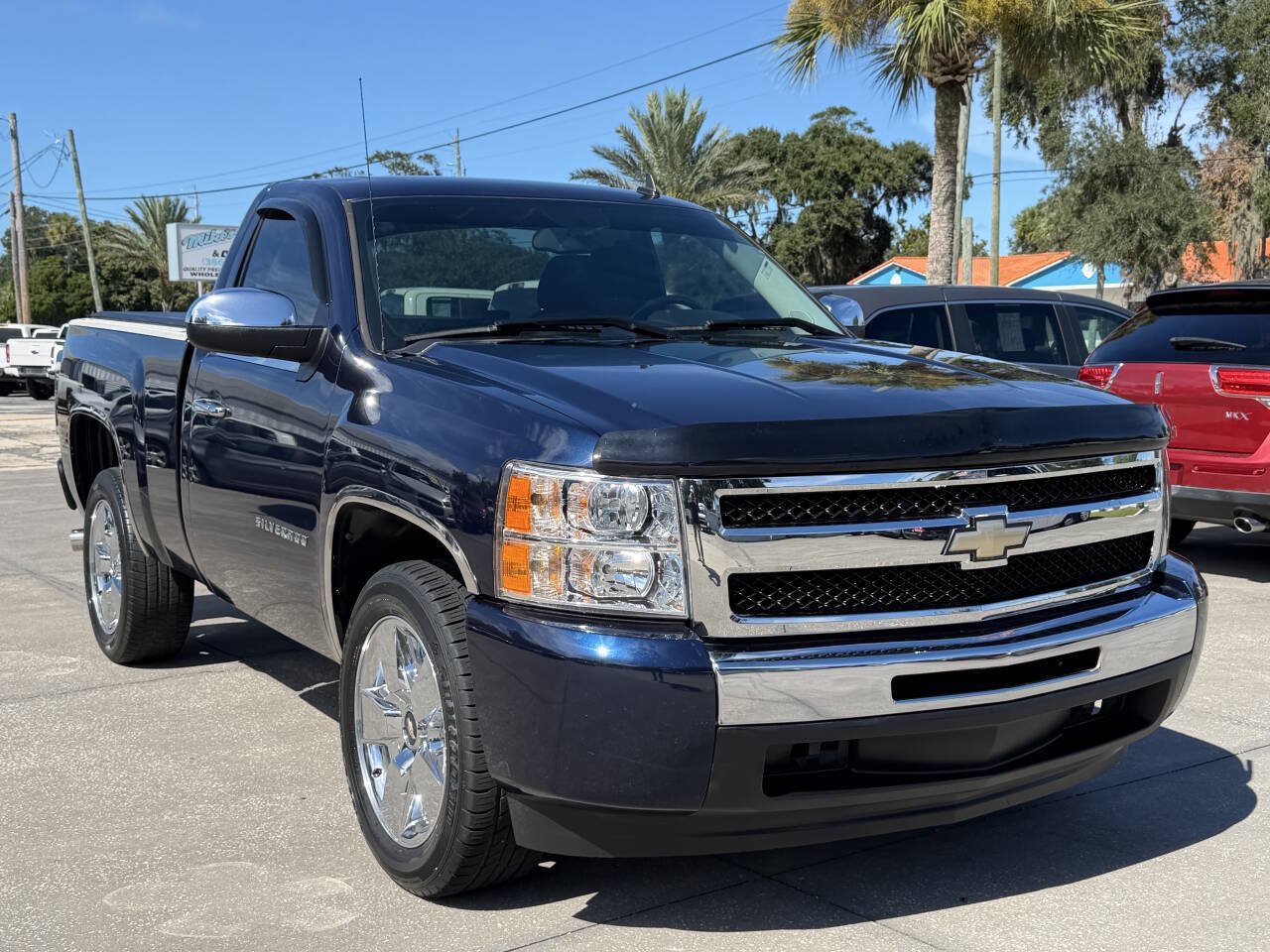 Used 2011 Chevrolet Silverado 1500 LT RWD image 2