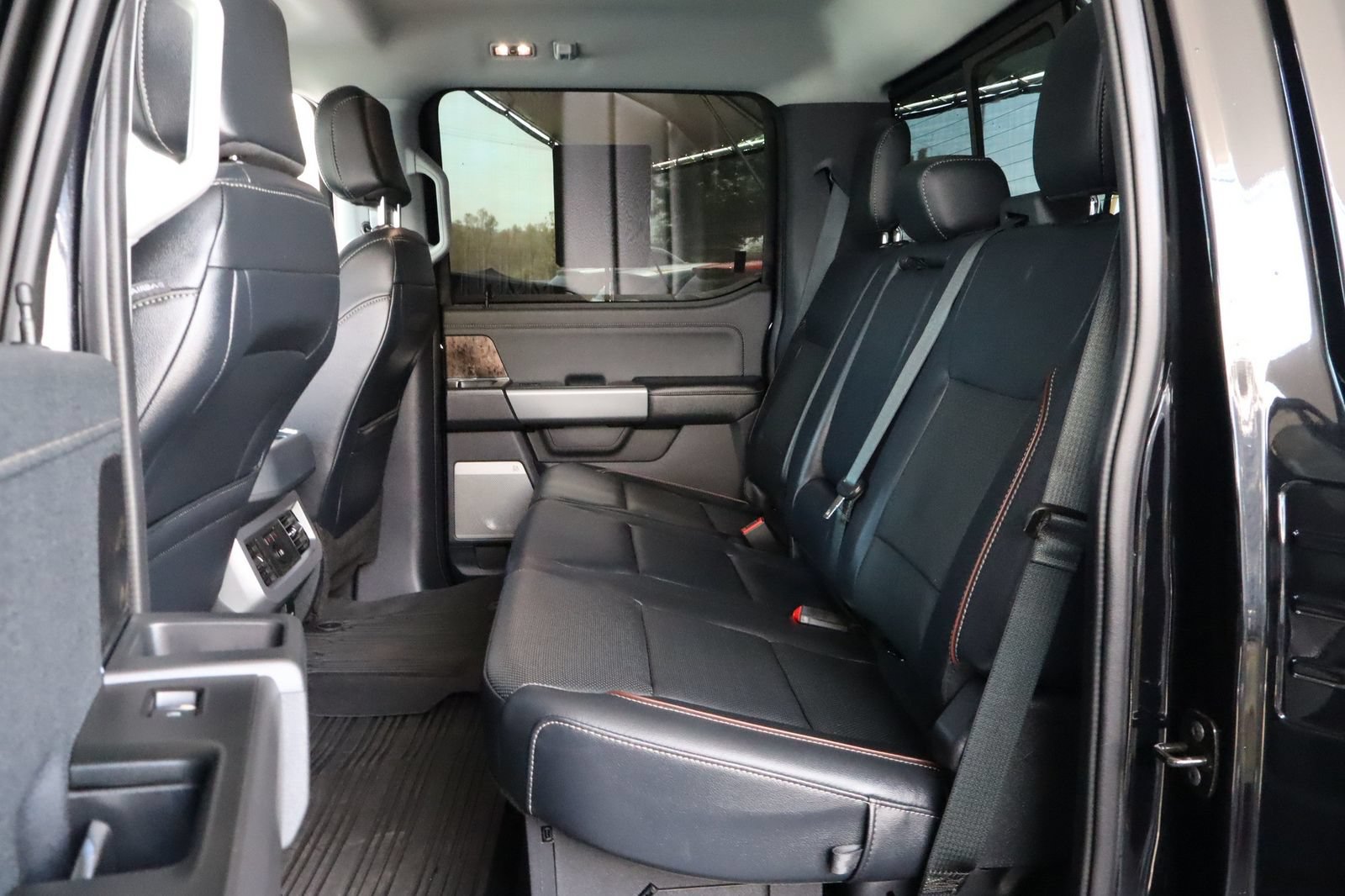 Used 2024 Ford F250 Lariat w/ FX4 Off-Road Package AWD/4WD image 37
