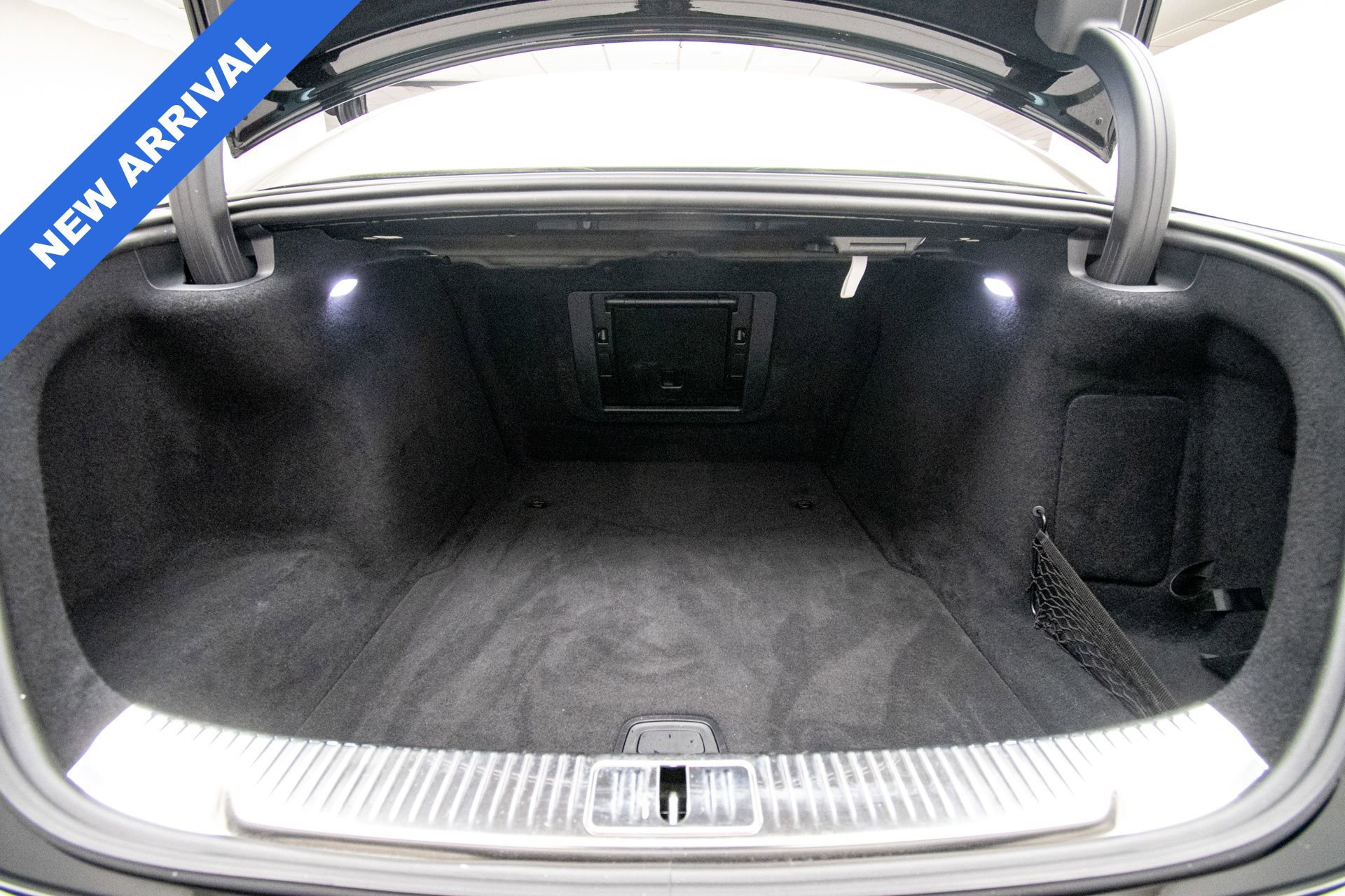 Used 2023 Mercedes-Benz S 500 4MATIC w/ AMG Line image 39