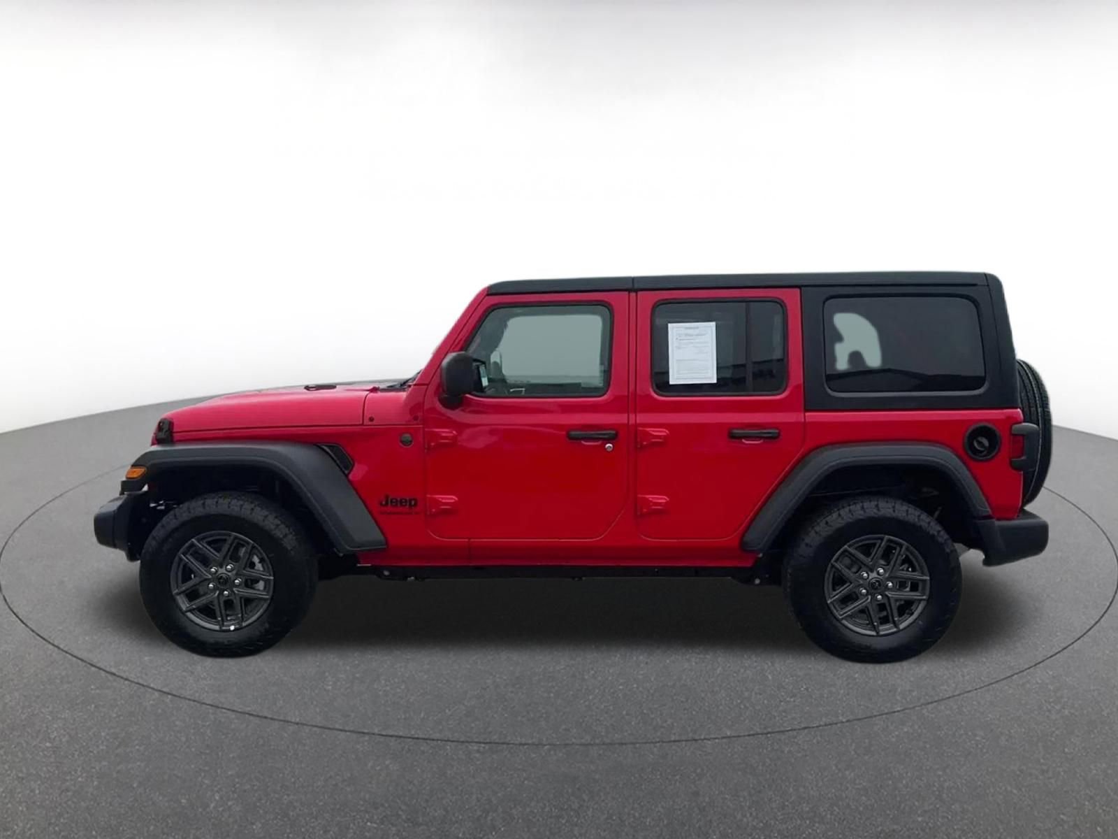Used 2025 Jeep Wrangler Sport S image 9