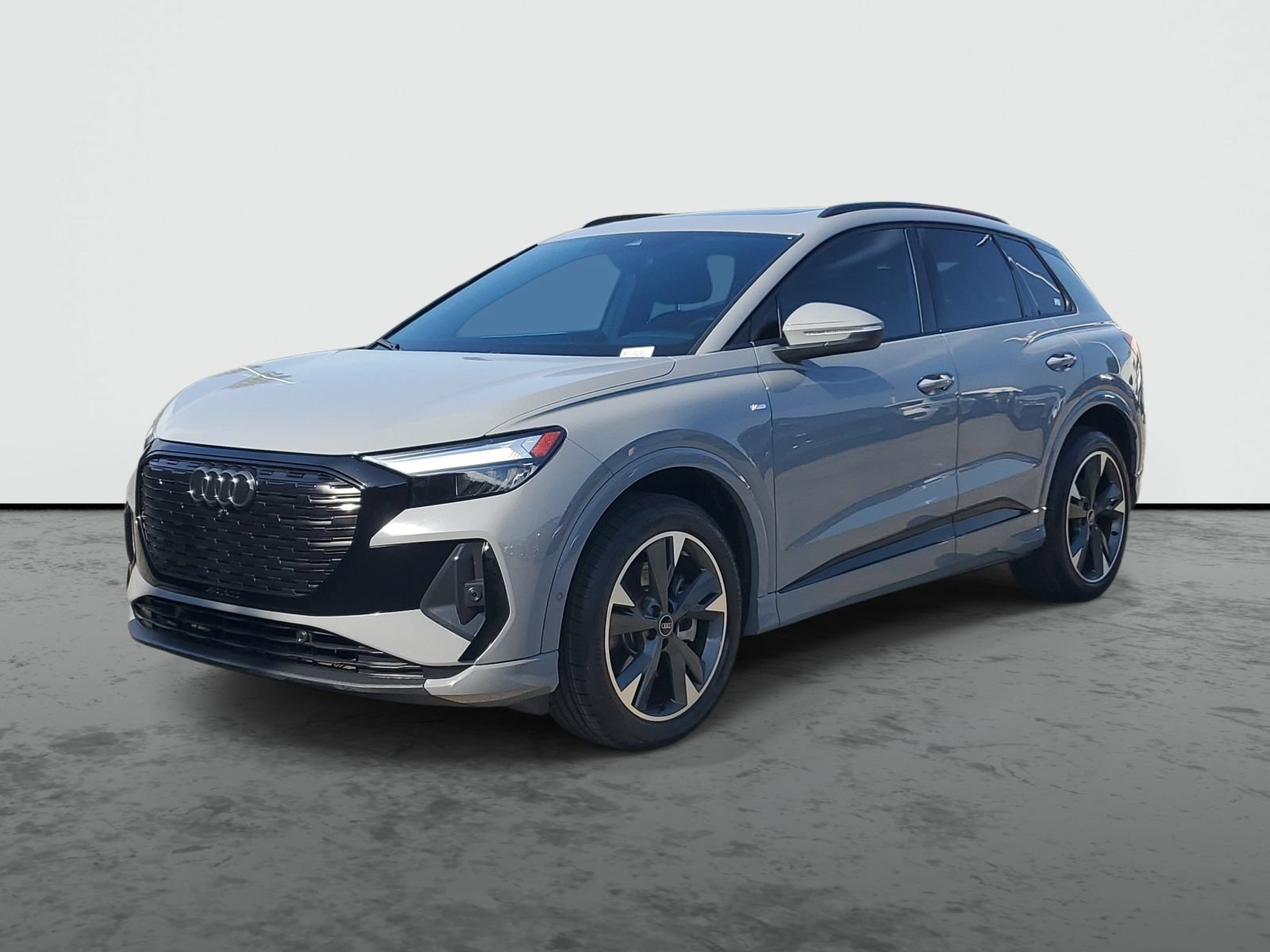 Used 2023 Audi Q4 e-tron Premium Plus w/ Premium Plus AWD/4WD image 2