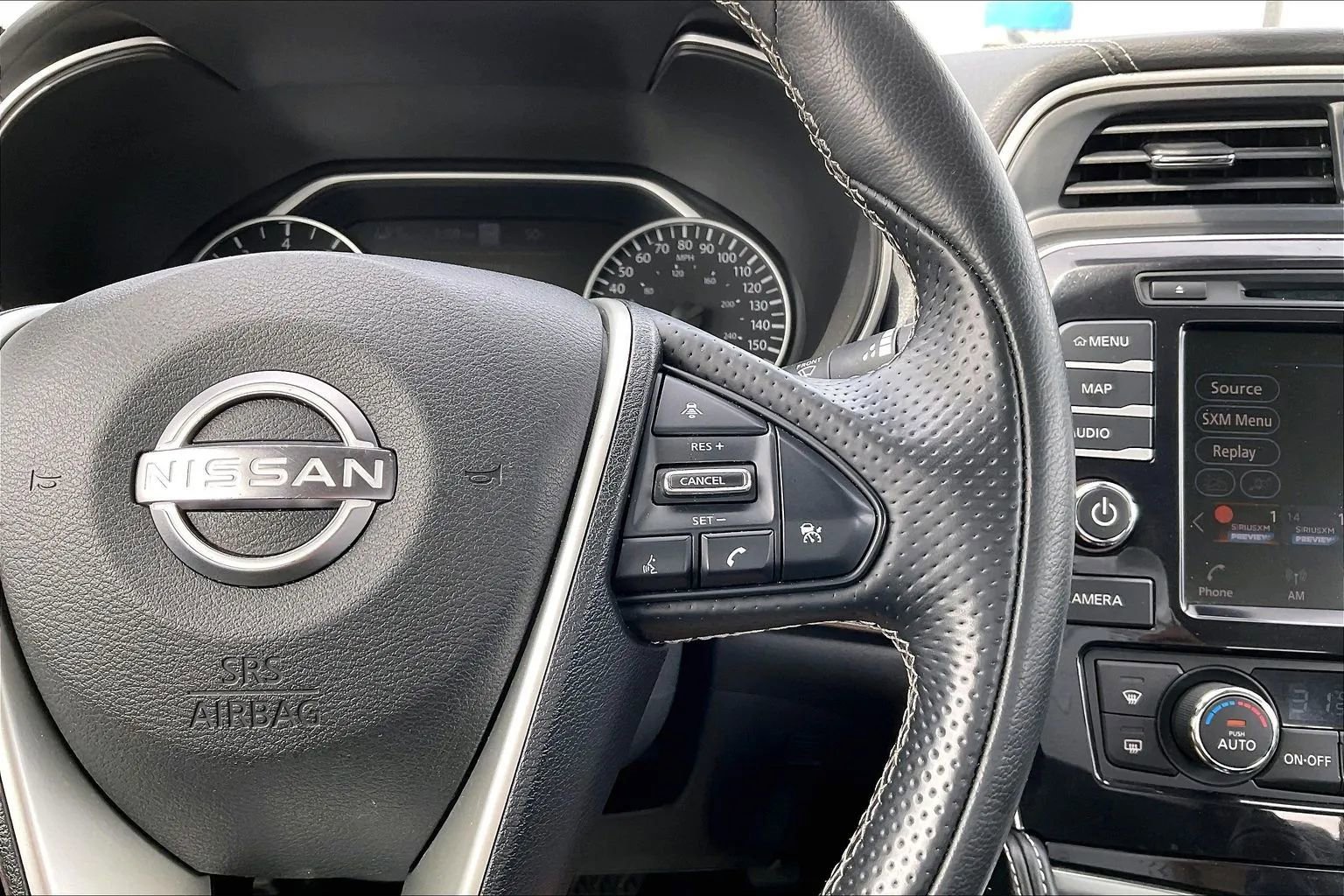 Used 2023 Nissan Maxima SL FWD image 18