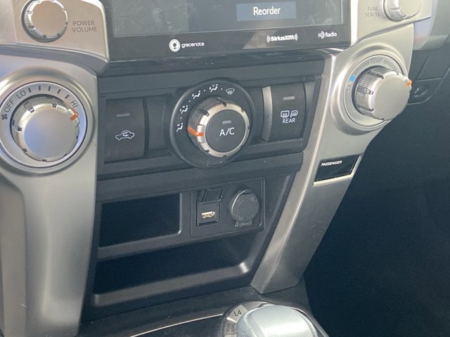 Used 2022 Toyota 4Runner SR5 Premium image 38