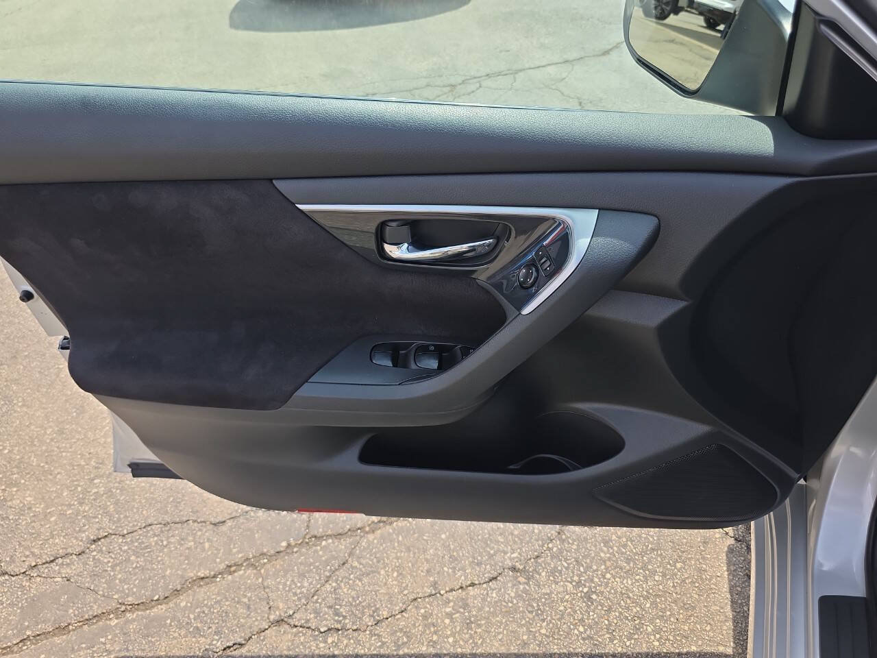 Used 2013 Nissan Altima 2.5 S FWD image 7