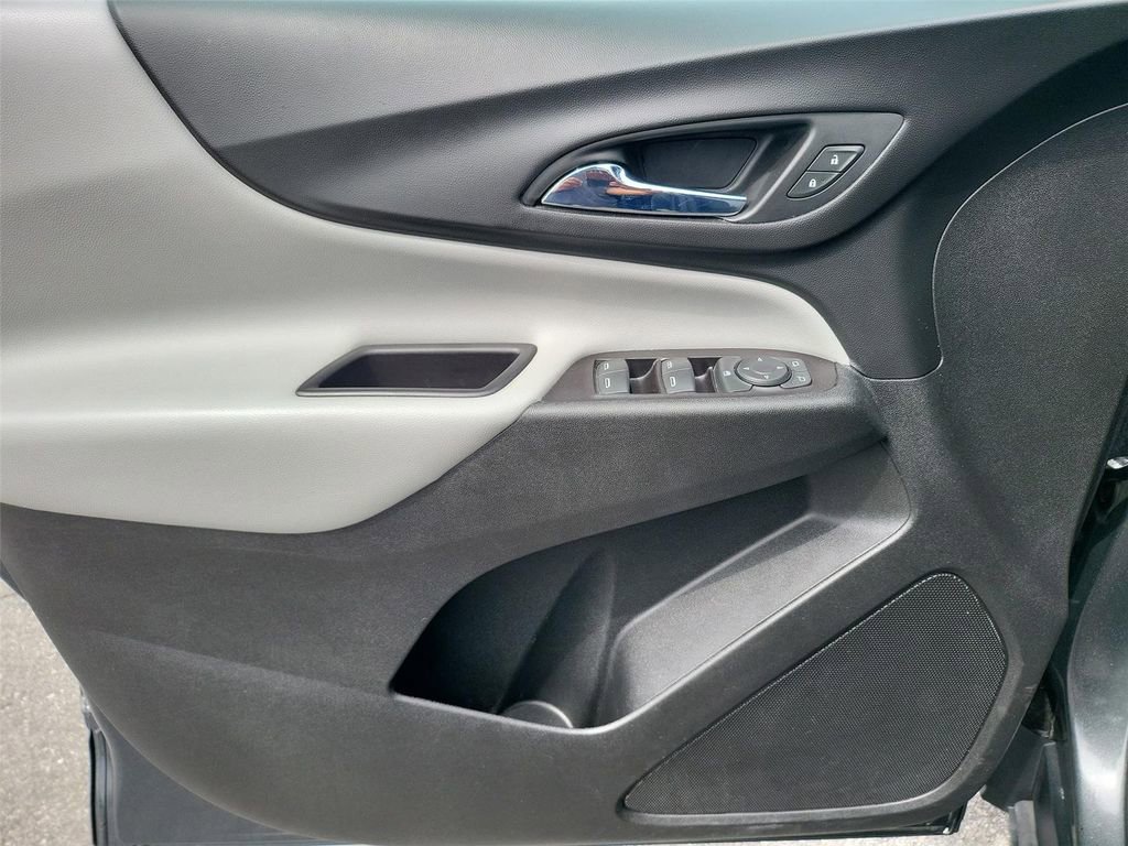 Used 2019 Chevrolet Equinox LS AWD/4WD image 14