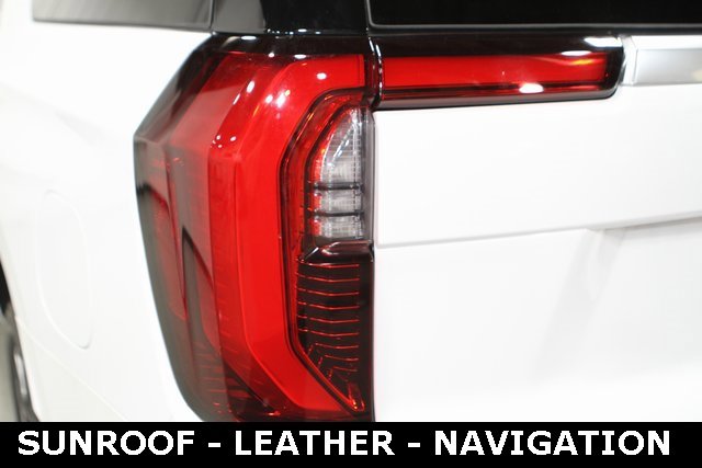 New 2025 GMC Yukon XL Denali w/ Sun & Power Step Package image 33