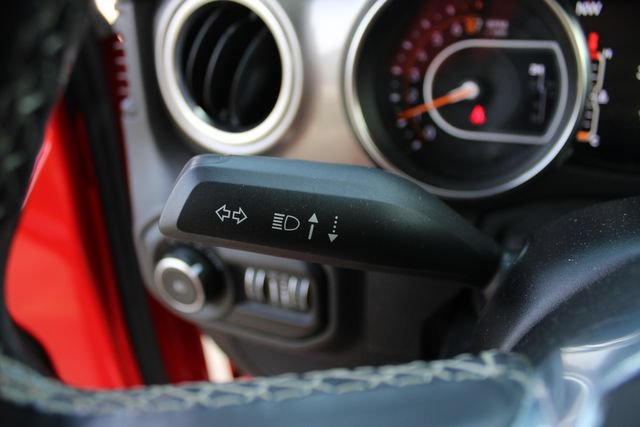 Used 2020 Jeep Wrangler Unlimited Sahara AWD/4WD image 6