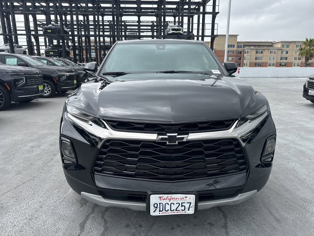 Used 2022 Chevrolet Blazer LT w/ LPO, Black Grille Bar Package FWD image 2
