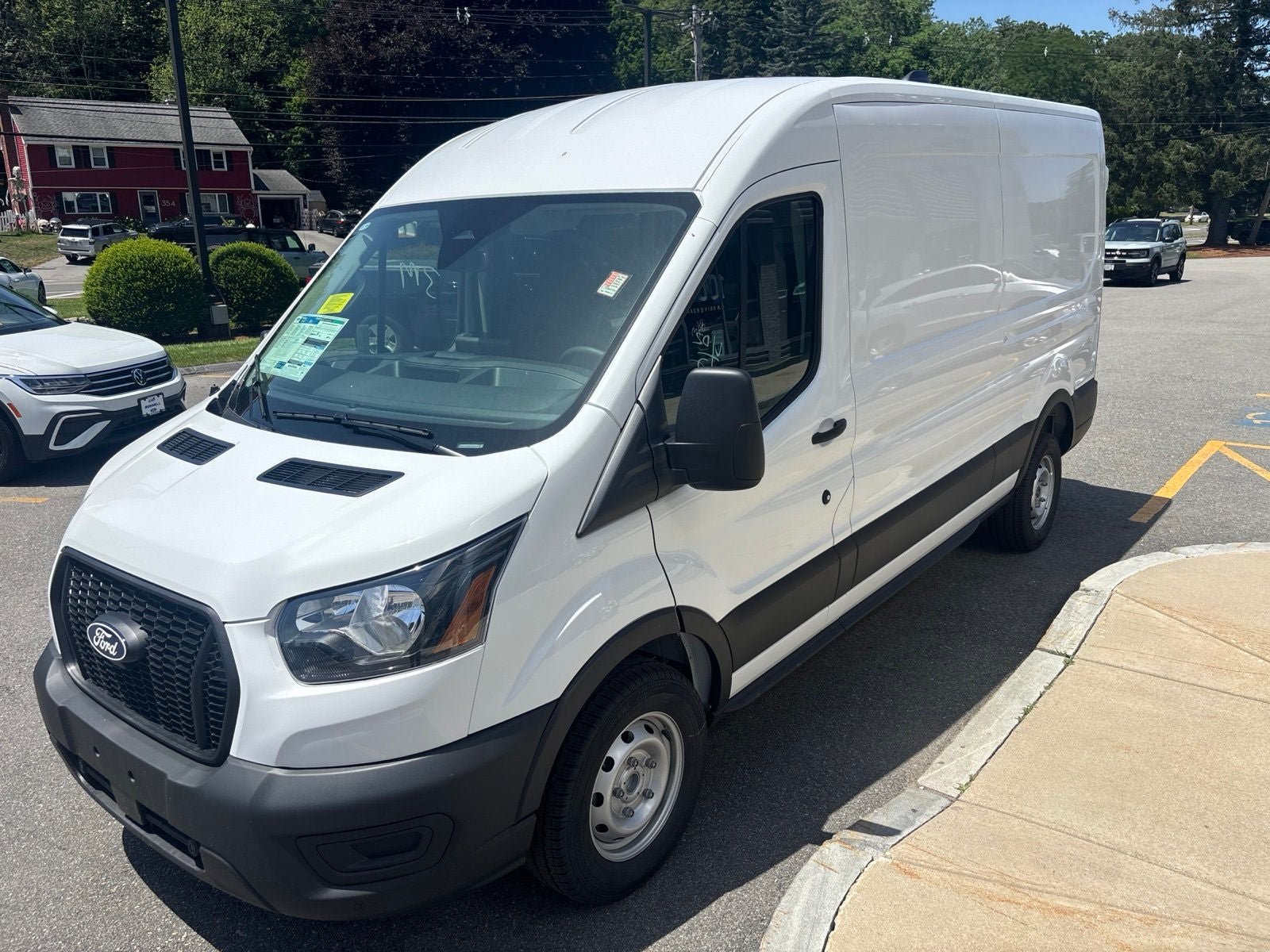New 2026 Ford Transit 250 148 Medium Roof w/ Load Area Protection Package RWD image 7