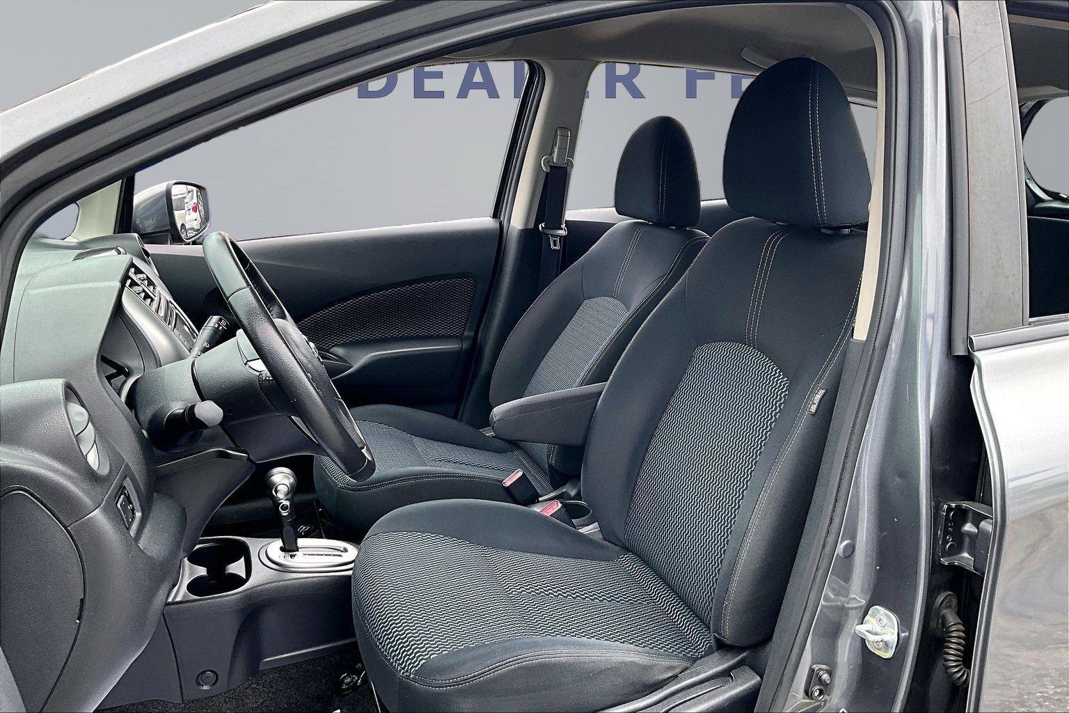 Used 2016 Nissan Versa Note SV image 21