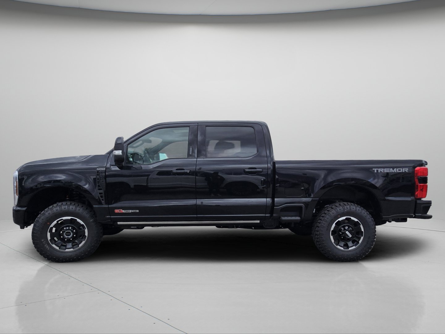 New 2026 Ford F350 Platinum w/ Tremor Off-Road Package AWD/4WD image 21