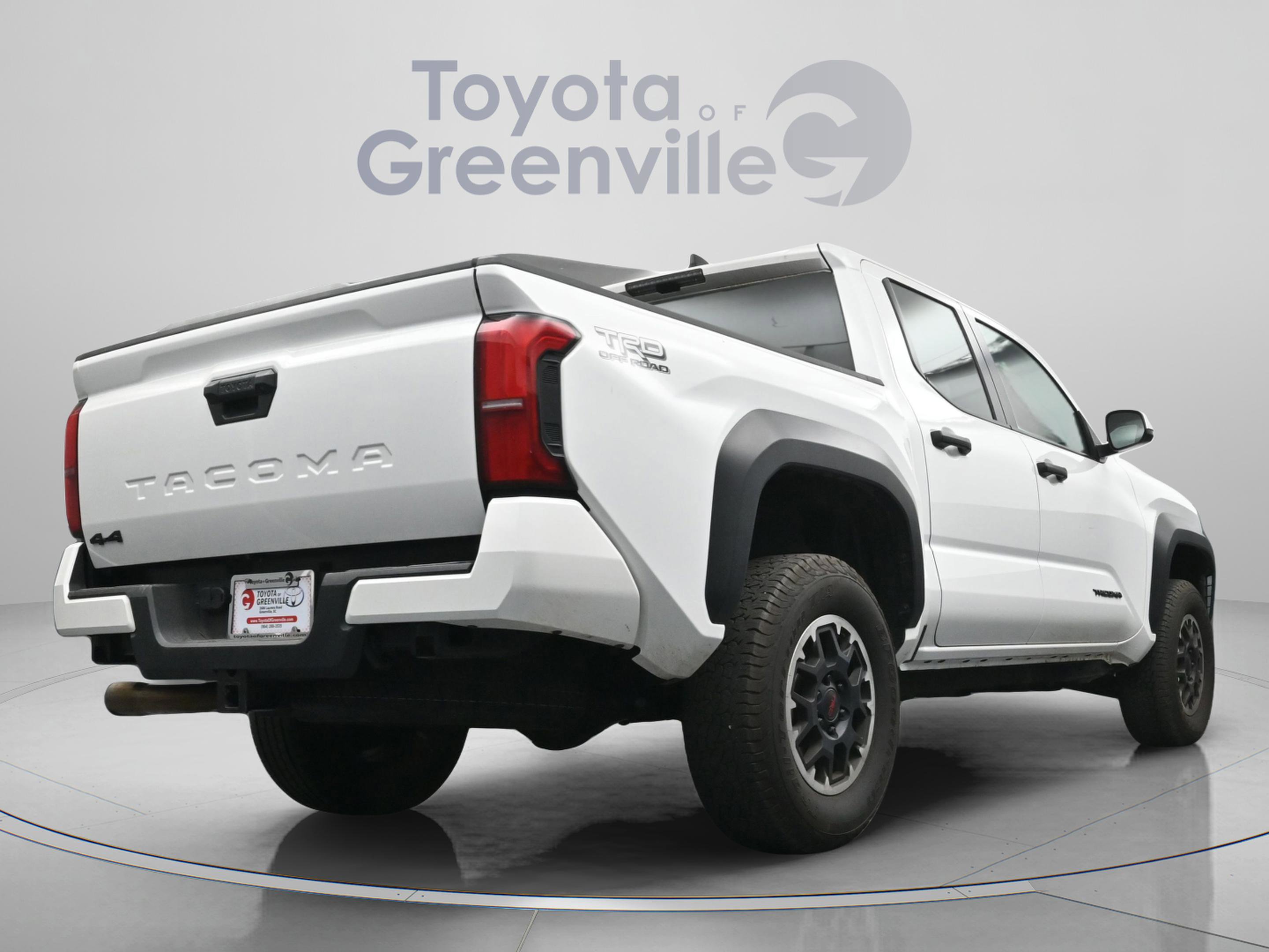 Certified 2024 Toyota Tacoma TRD Off-Road AWD/4WD image 15