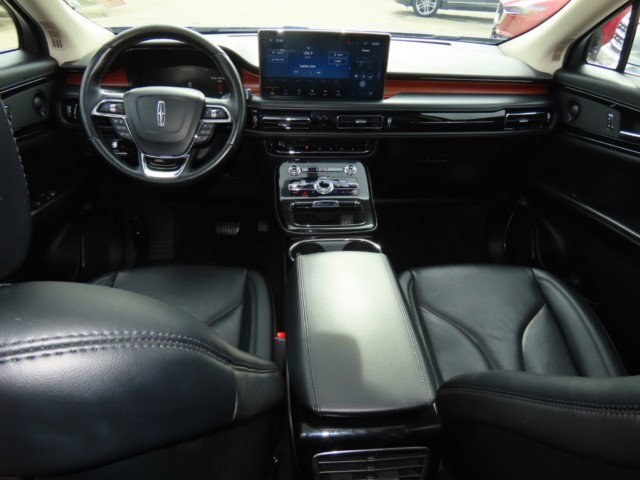 Certified 2022 Lincoln Nautilus Reserve w/ Luxury Package image 23