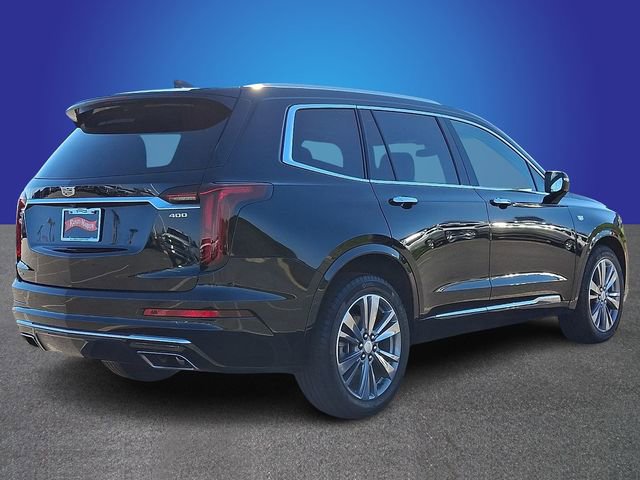 Used 2025 Cadillac XT6 Premium Luxury image 4