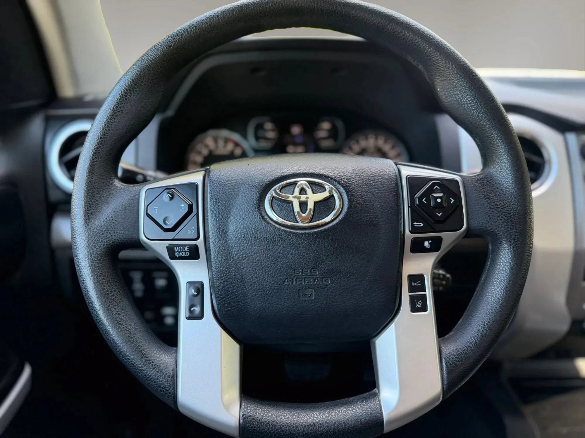 Used 2018 Toyota Tundra SR5 w/ SR5 Upgrade Package RWD image 24