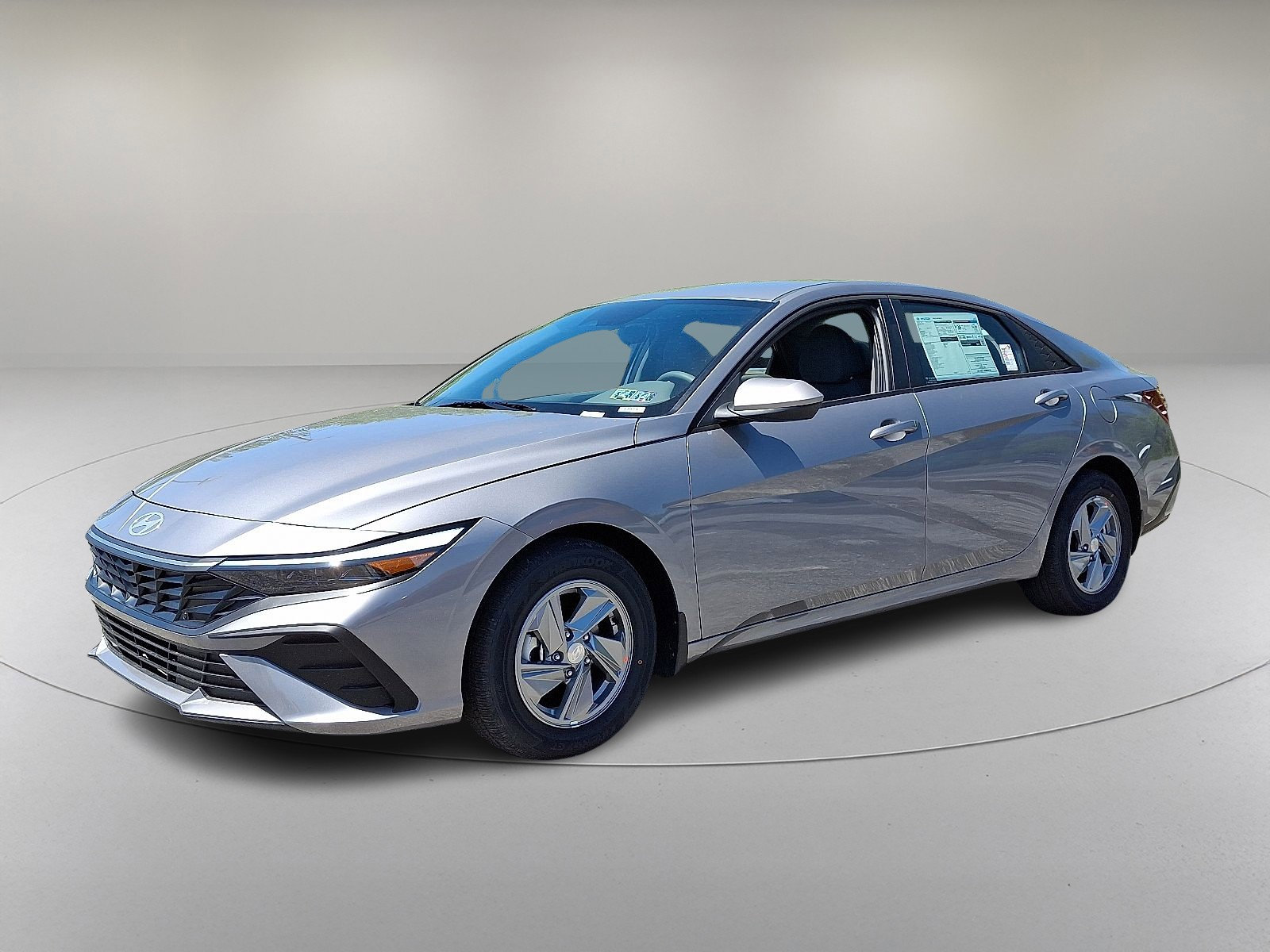New 2025 Hyundai Elantra SE image 3