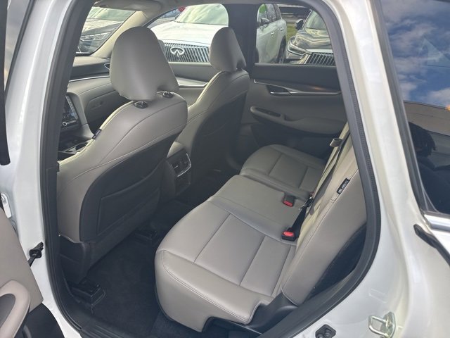 Certified 2023 INFINITI QX50 Luxe image 10