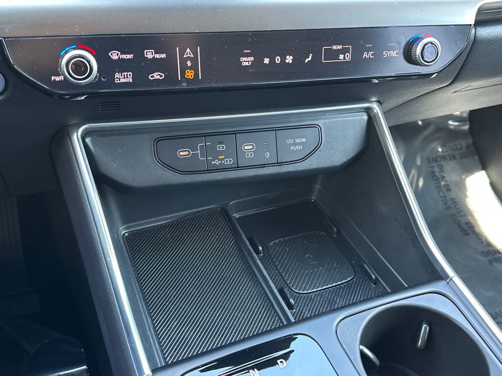 Certified 2025 Kia Carnival SX w/ SX Dark Edition Package FWD image 30