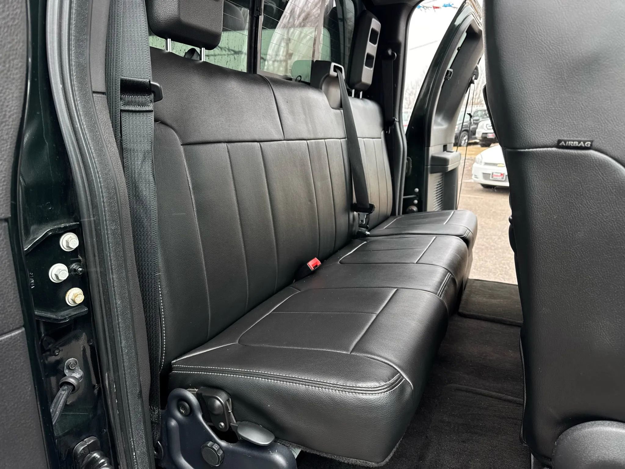 Used 2015 Ford F350 Lariat w/ Chrome Package image 17