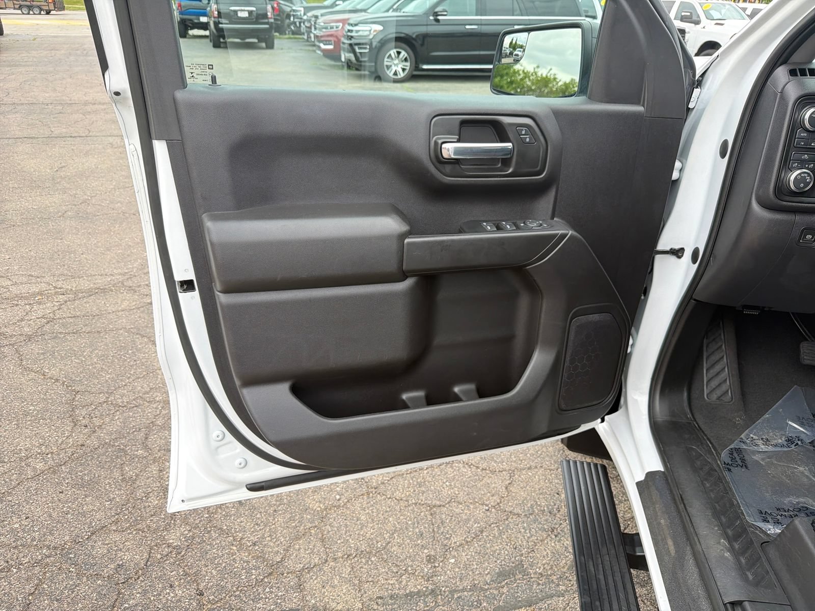 Used 2023 GMC Sierra 1500 Pro w/ Pro Value Package AWD/4WD image 11