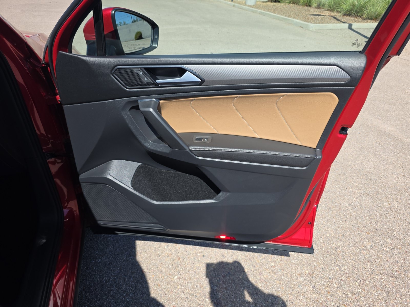Certified 2022 Volkswagen Tiguan SE FWD image 16