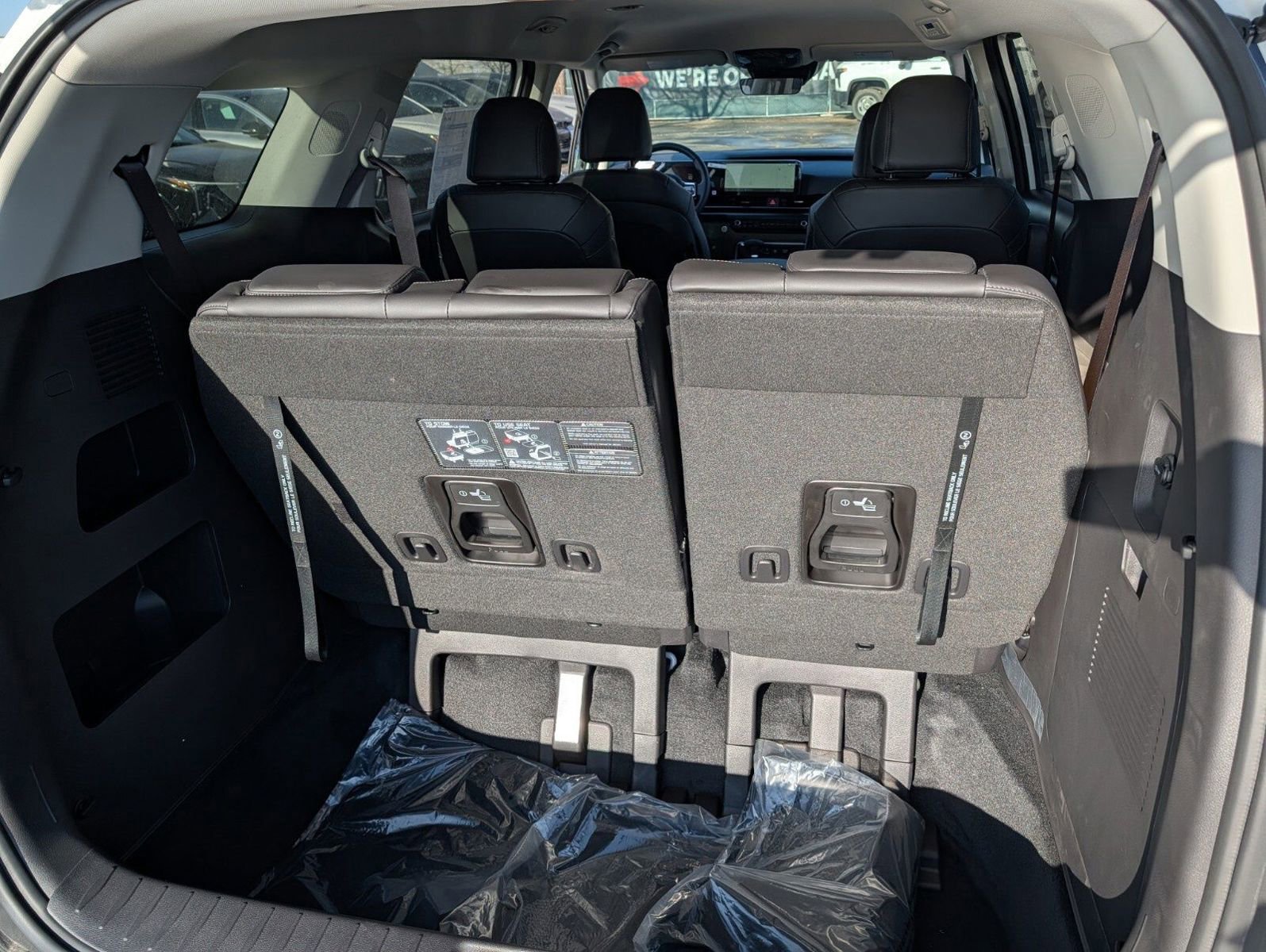 Used 2026 Kia Carnival image 20