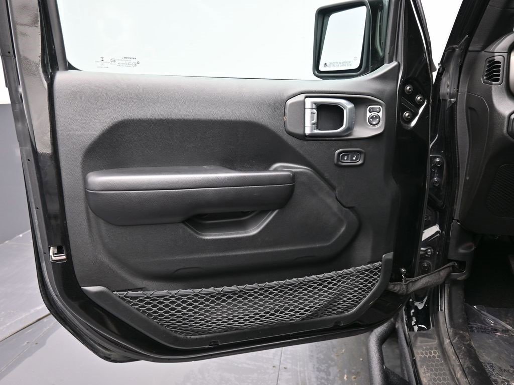 Used 2019 Jeep Wrangler Sport S image 30