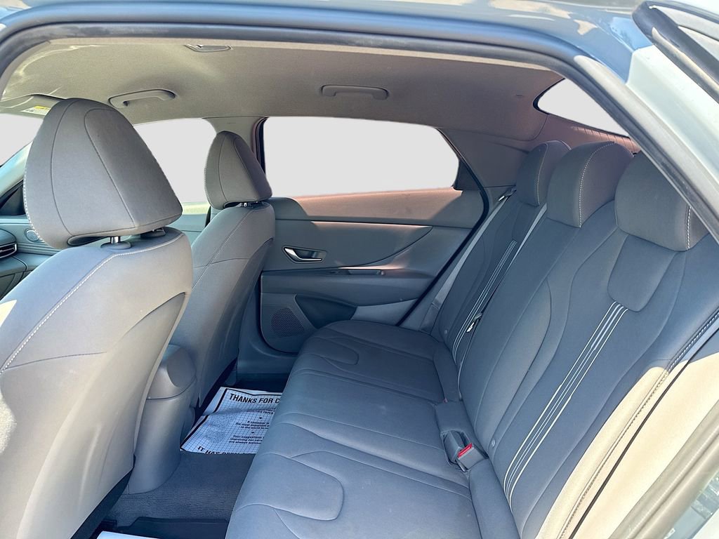 Used 2023 Hyundai Elantra SEL w/ Convenience Package image 20