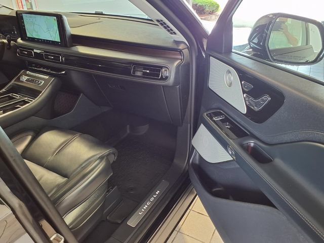 Used 2025 Lincoln Aviator Reserve w/ Equipment Group 201A AWD/4WD image 29