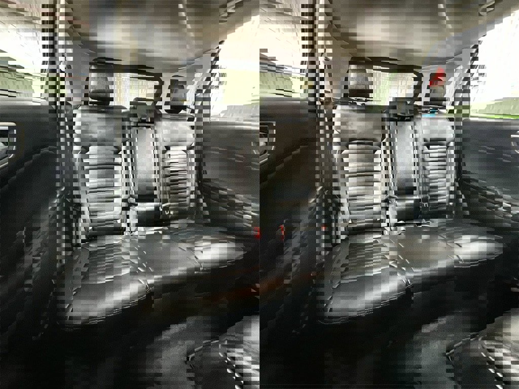 Used 2024 Ford Edge SEL image 21