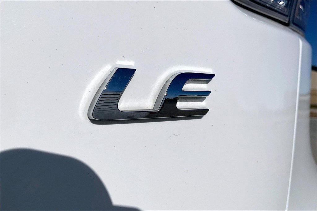 Used 2024 Toyota Corolla LE image 8