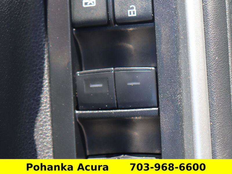 Used 2025 Toyota Highlander XLE image 23