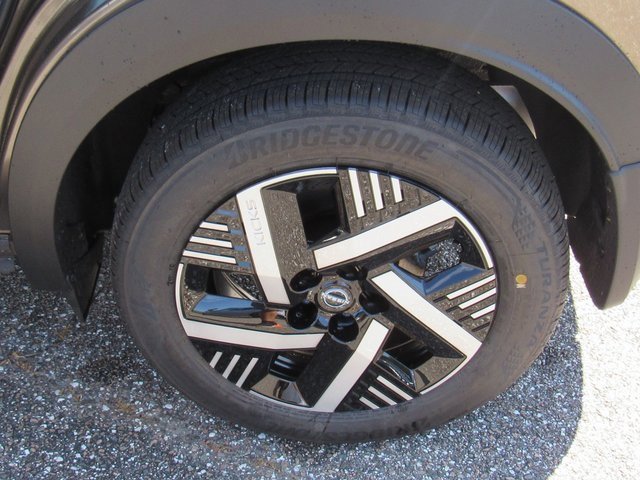 New 2026 Nissan Kicks SV w/ Cold Weather Package image 7