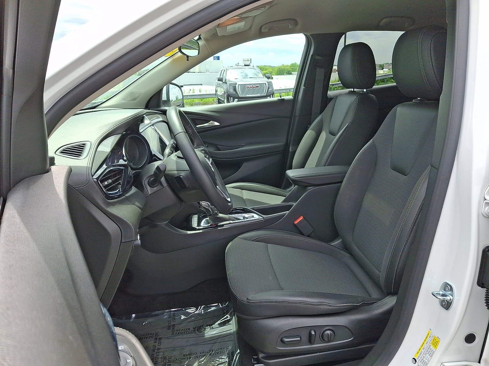 Certified 2023 Buick Encore GX Select w/ Safety Package II AWD/4WD image 13