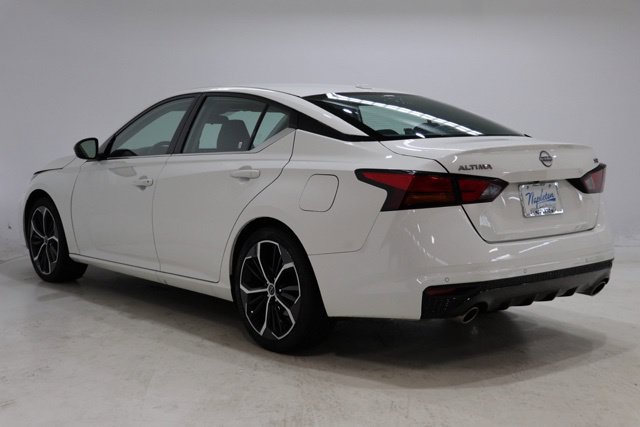 Used 2025 Nissan Altima 2.5 SR FWD image 5