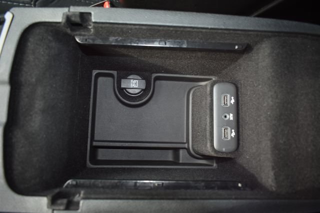 Used 2017 Dodge Charger SXT w/ AWD Plus Group image 36