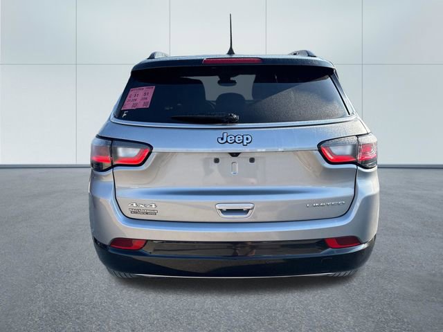 Used 2023 Jeep Compass Limited w/ Elite Group AWD/4WD image 3
