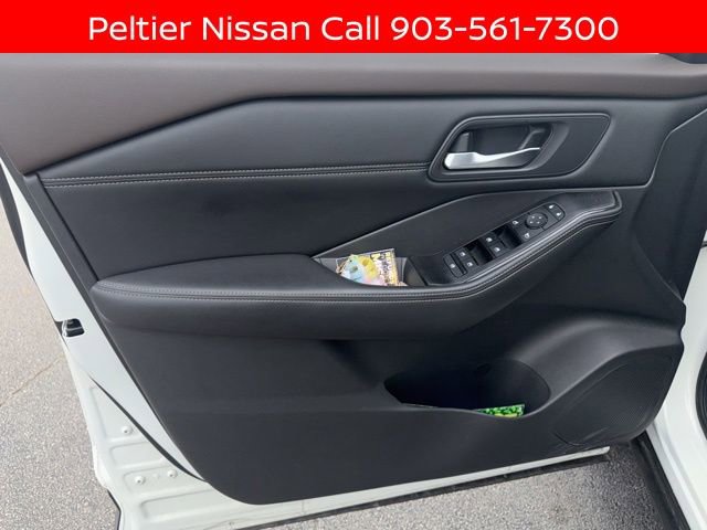 Certified 2022 Nissan Rogue SV w/ SV Premium Package image 10