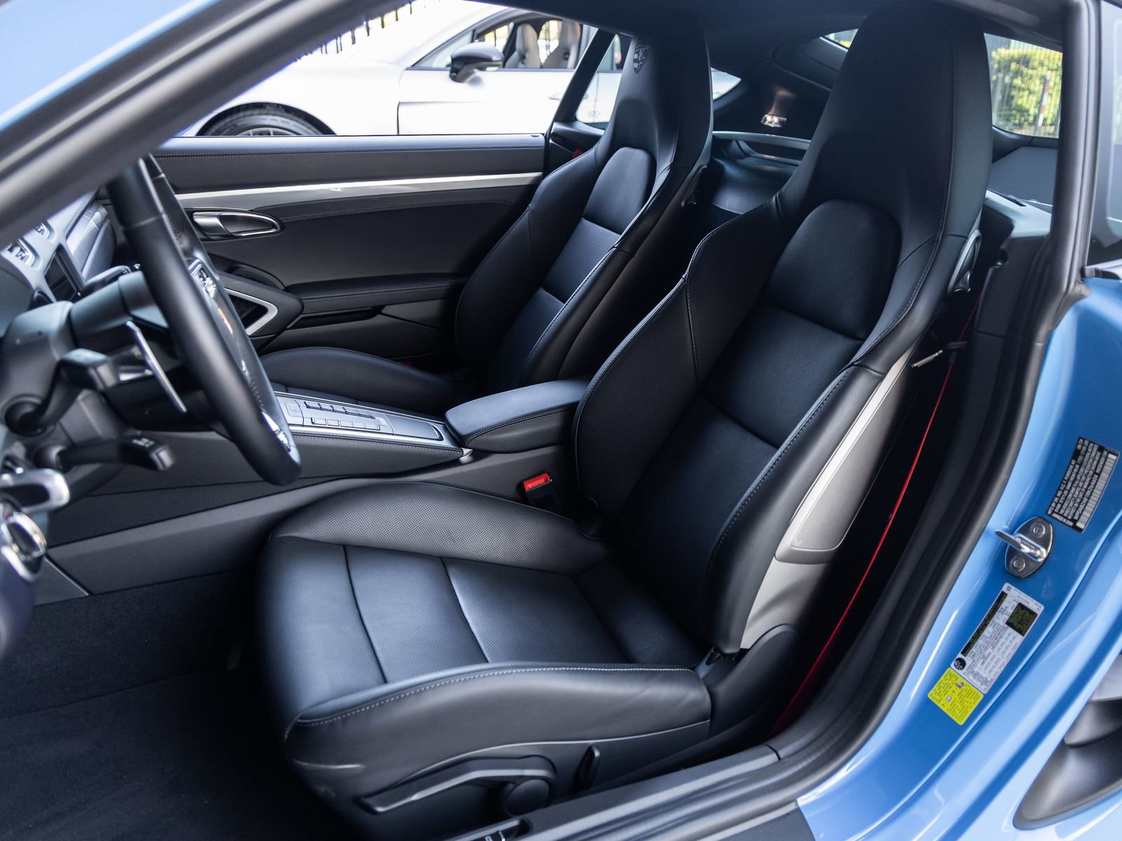 Used 2024 Porsche 718 Cayman S RWD image 5