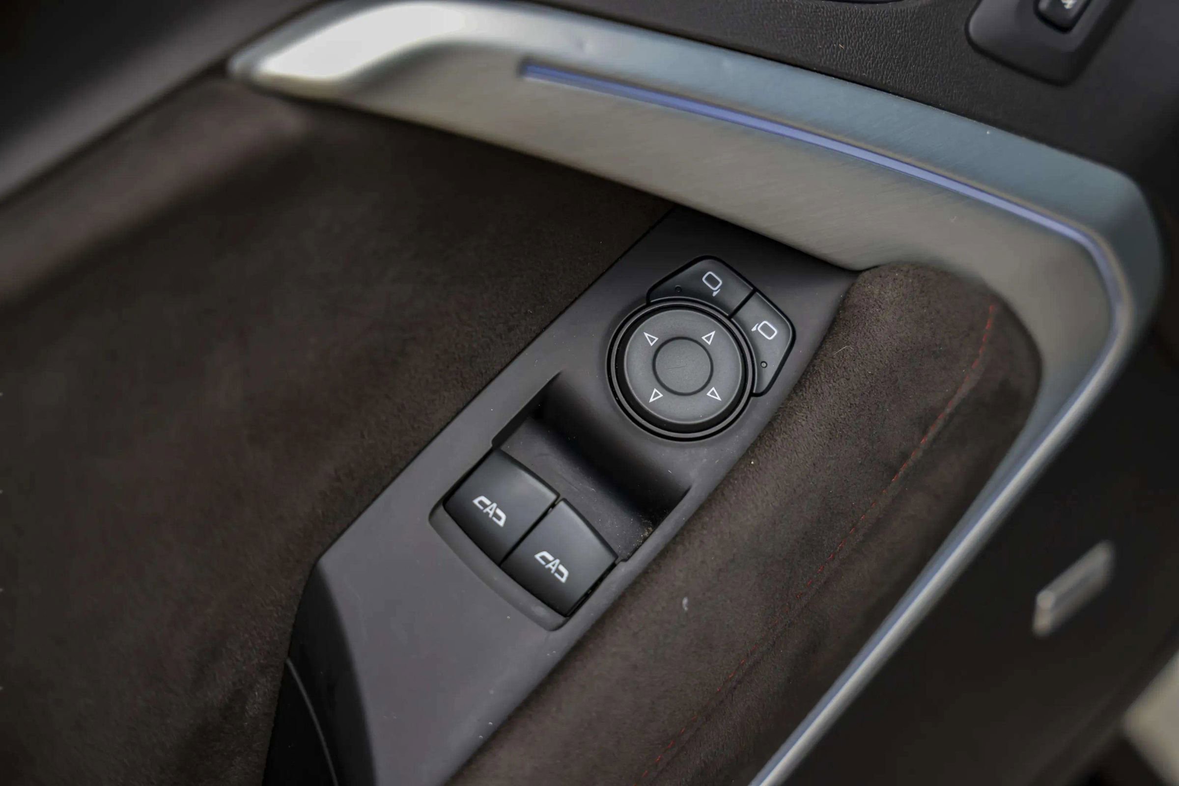 Used 2019 Chevrolet Camaro ZL1 image 16