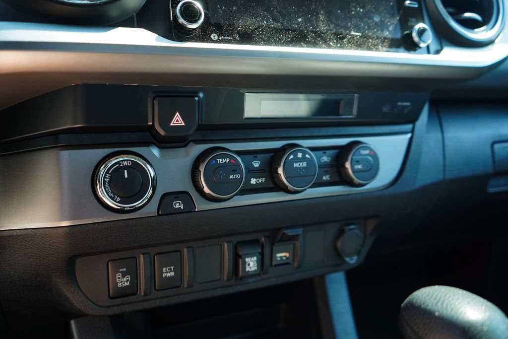Used 2022 Toyota Tacoma SR5 w/ Trail Edition AWD/4WD image 26