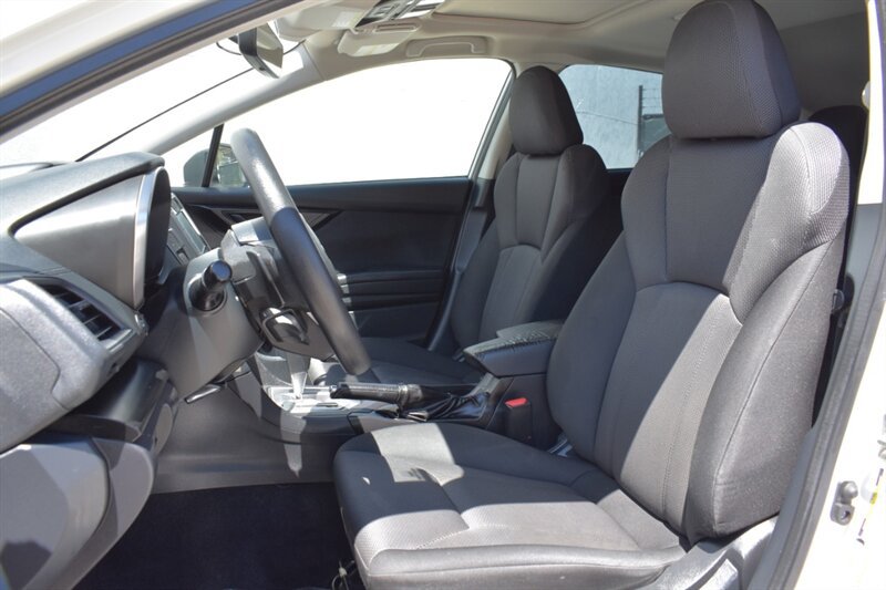 Used 2017 Subaru Impreza 2.0i Premium AWD/4WD image 11