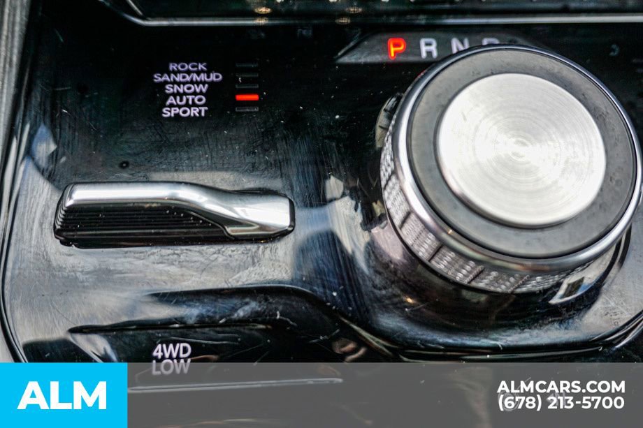 Used 2023 Jeep Wagoneer Series III w/ Preferred Equipment Group image 48