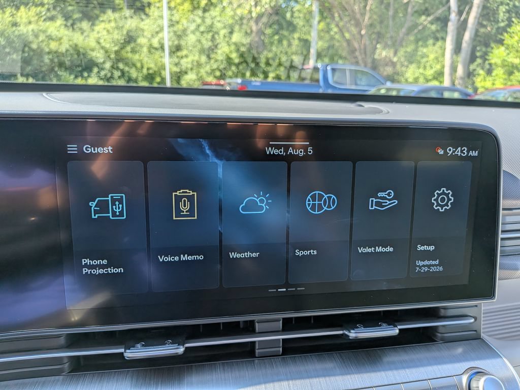 Used 2024 Hyundai Kona Limited AWD/4WD image 23