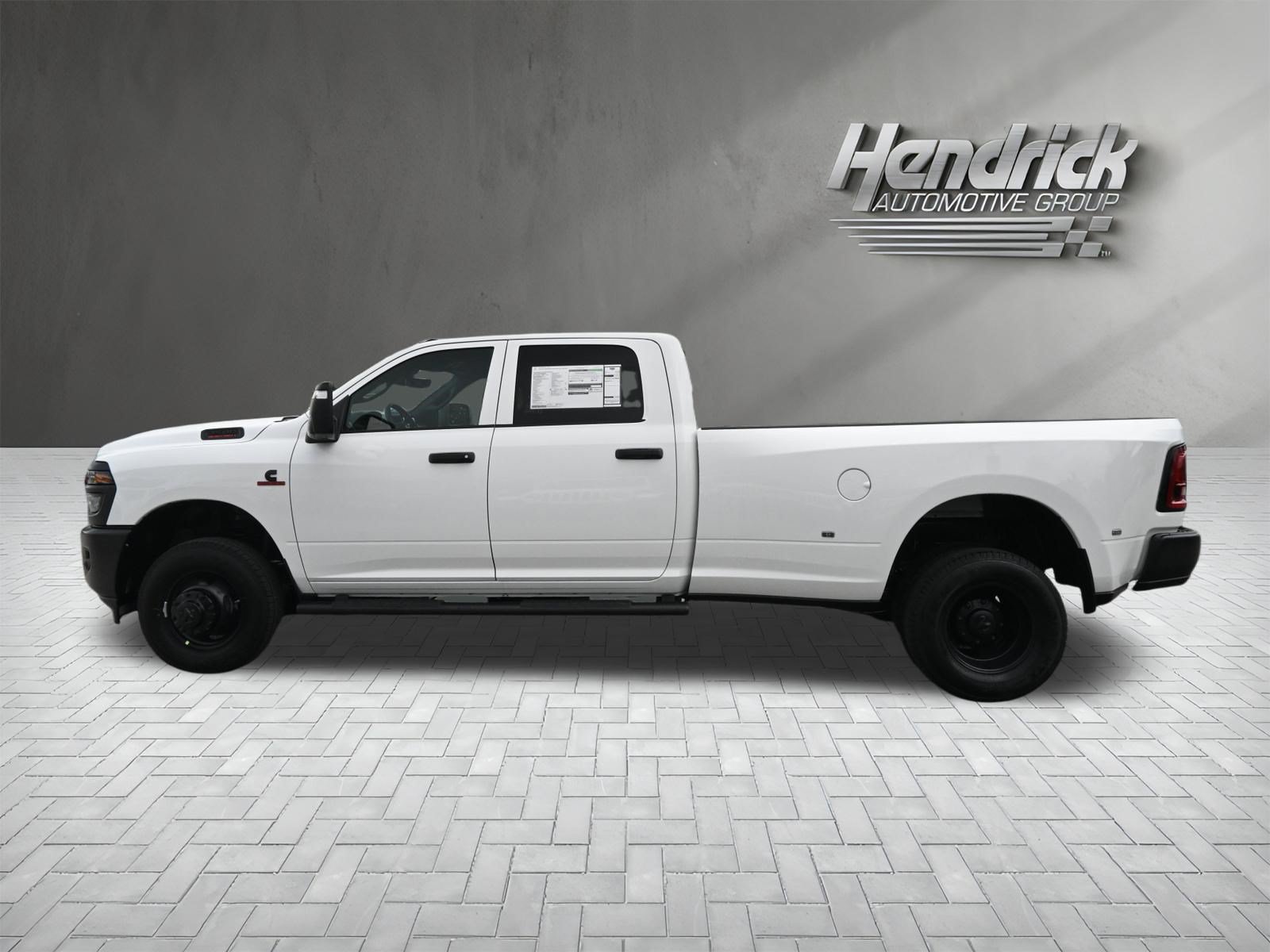 New 2026 RAM 3500 Tradesman AWD/4WD image 7