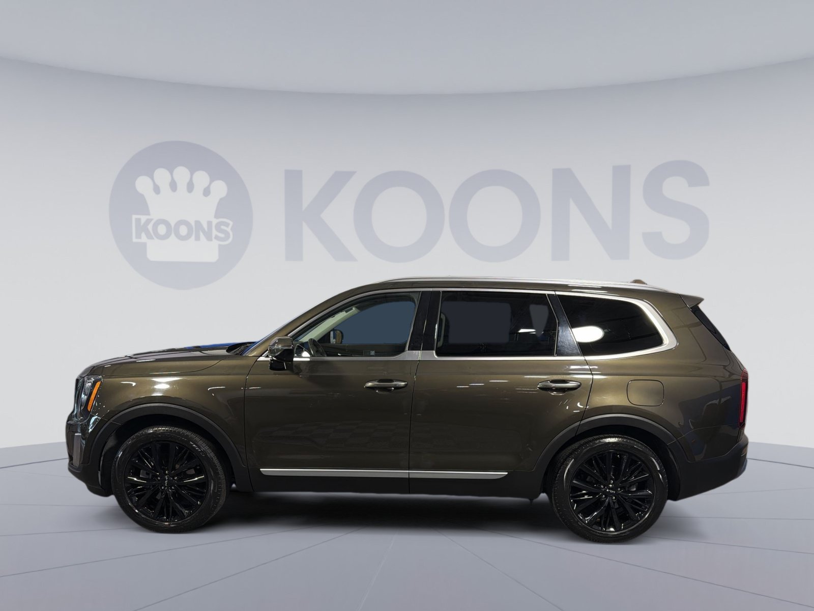 Used 2022 Kia Telluride SX w/ Towing Package FWD image 2
