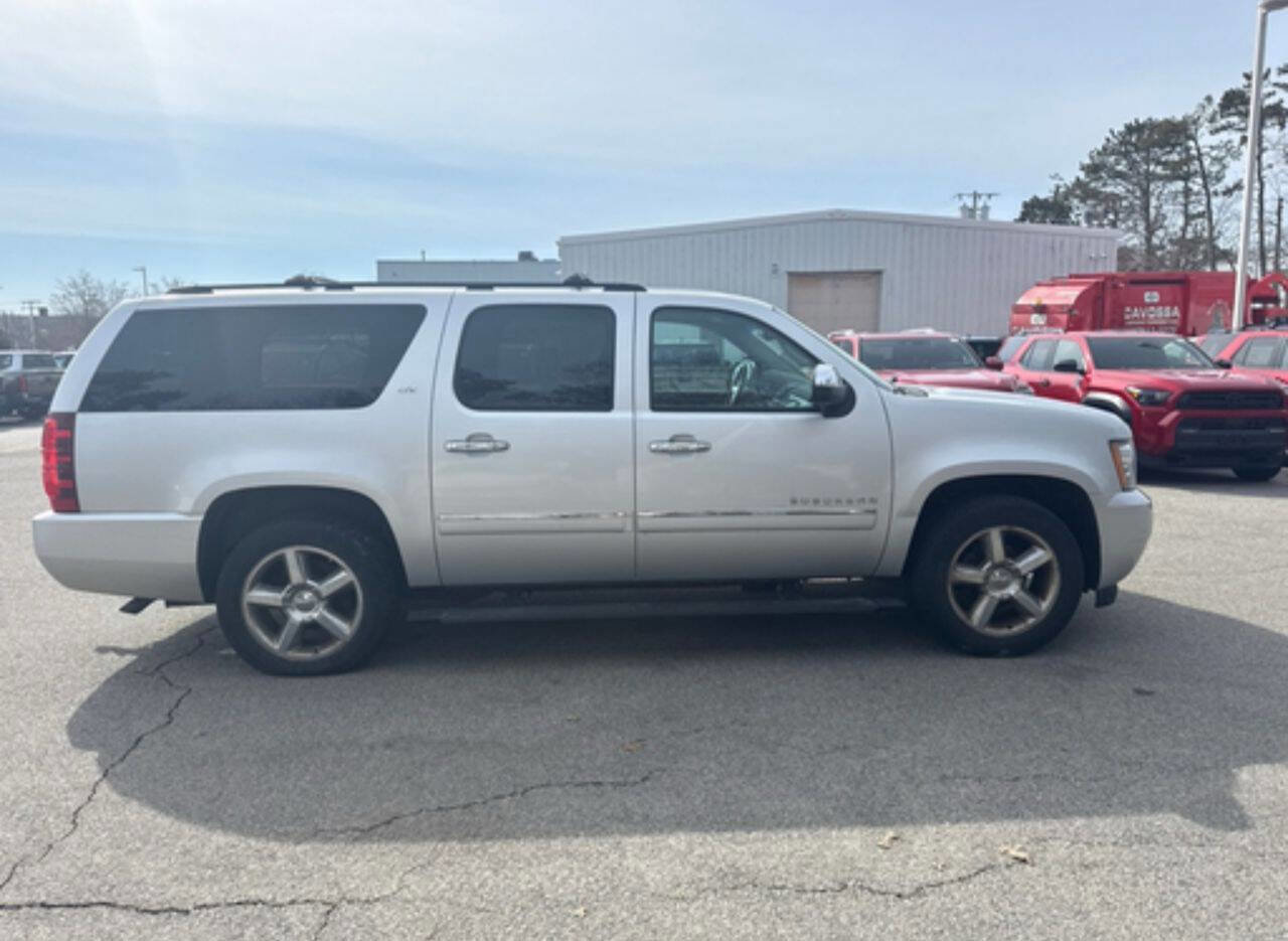 Used 2012 Chevrolet Suburban LTZ image 4