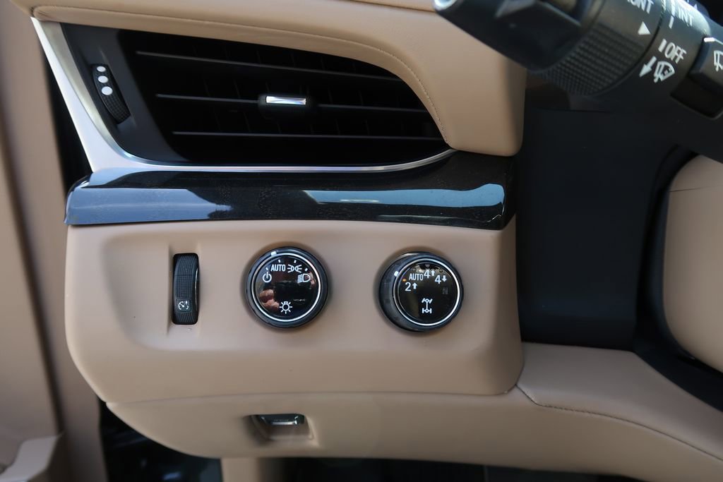 Certified 2020 Cadillac Escalade Platinum image 17